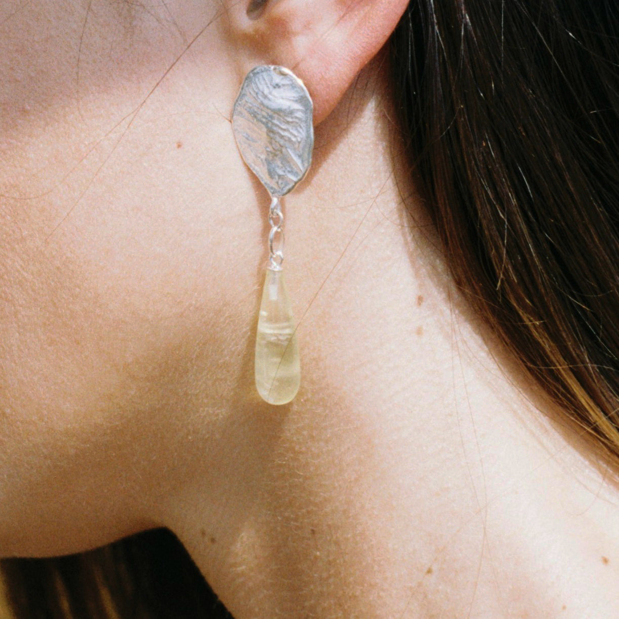 CRETA GREEN long dripping earrings in Prehnite - Limited Edition - aguamarga